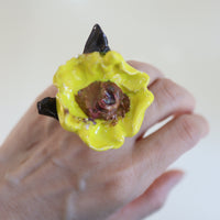 MATHILDE HIRON BIG RING FLOWER YELLOW