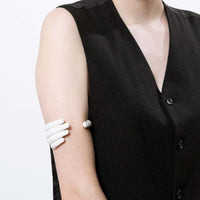 ANDRESGALLARDO HAND GRAB BRACELET