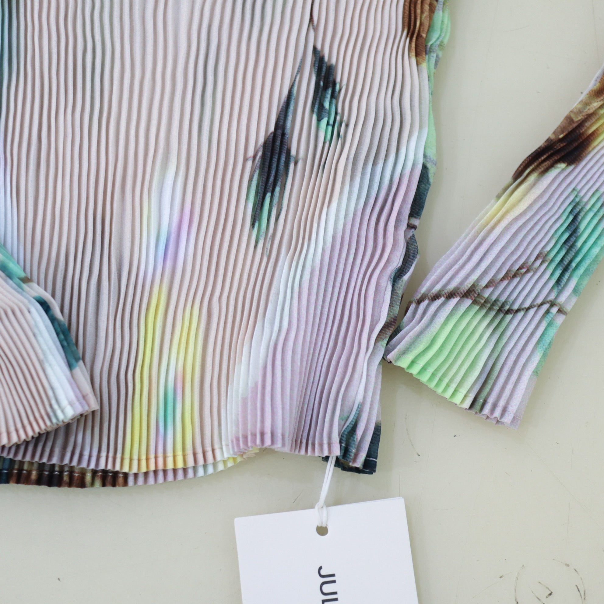 JULIA HEUER LEE PLEATED TOP IN EDWARD PINK – GIGINA