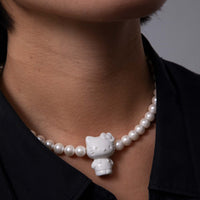 ANDRESGALLARDO HELLO KITTY & PEARLS NECKLACE