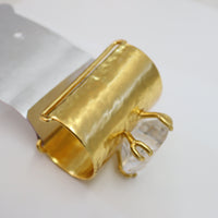 IMAGO ALUMINUM BANGLE QUARTZ-IN-QUAERTZ