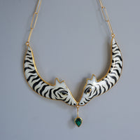 SOFIO GONGLI ZEBRA NECKLACE