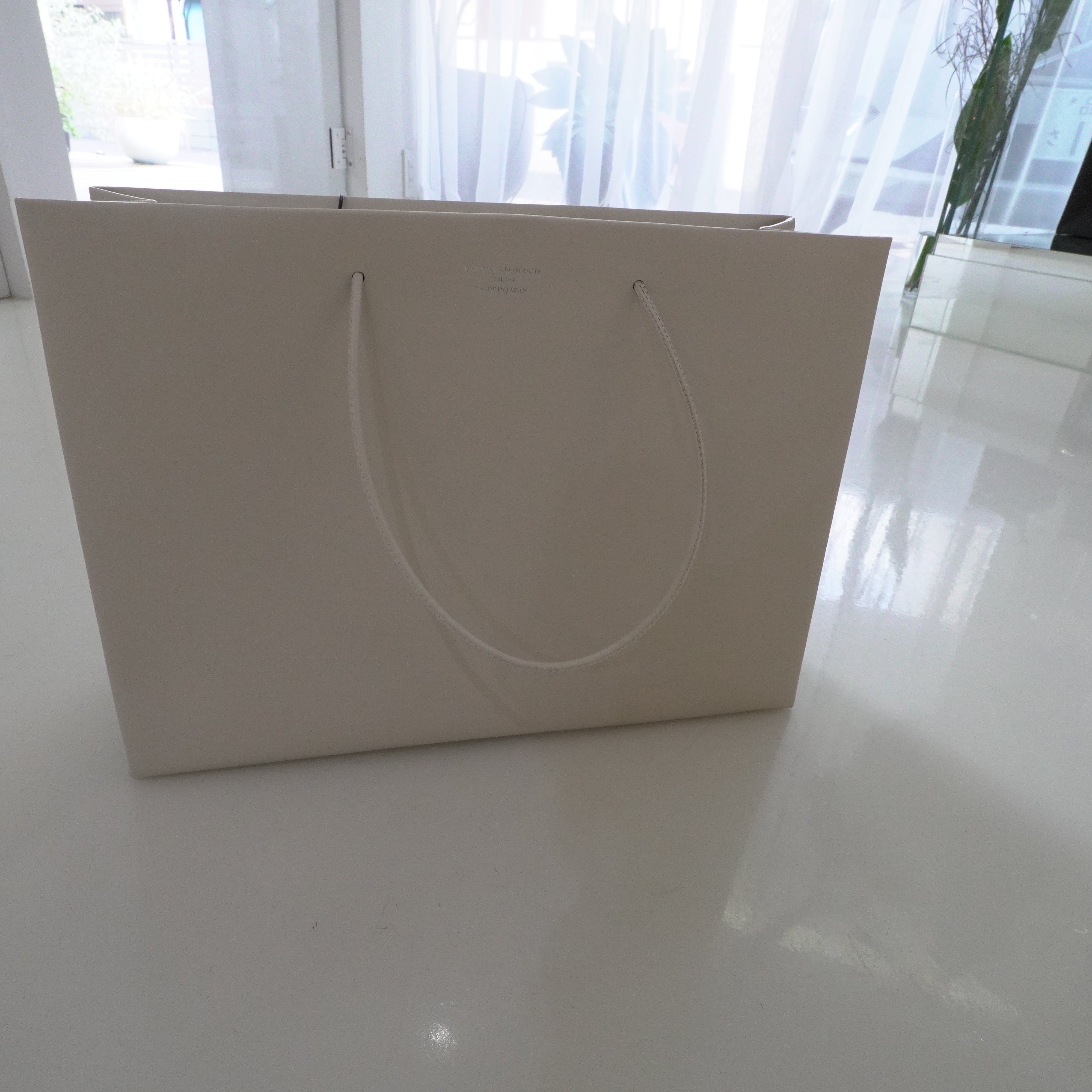 UNKNOWN PRODUCTS LEATHER PAPER BAG BIG – GIGINA