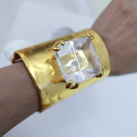 IMAGO ALUMINUM BANGLE QUARTZ-IN-QUAERTZ