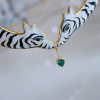 SOFIO GONGLI ZEBRA NECKLACE