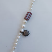 GERALDINE FENN CAMEO ANDPEARL NECKLACE