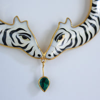 SOFIO GONGLI ZEBRA NECKLACE