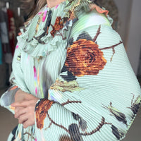 JULIA HEUER WINNE PLEATED COLLAR IN EDWARD