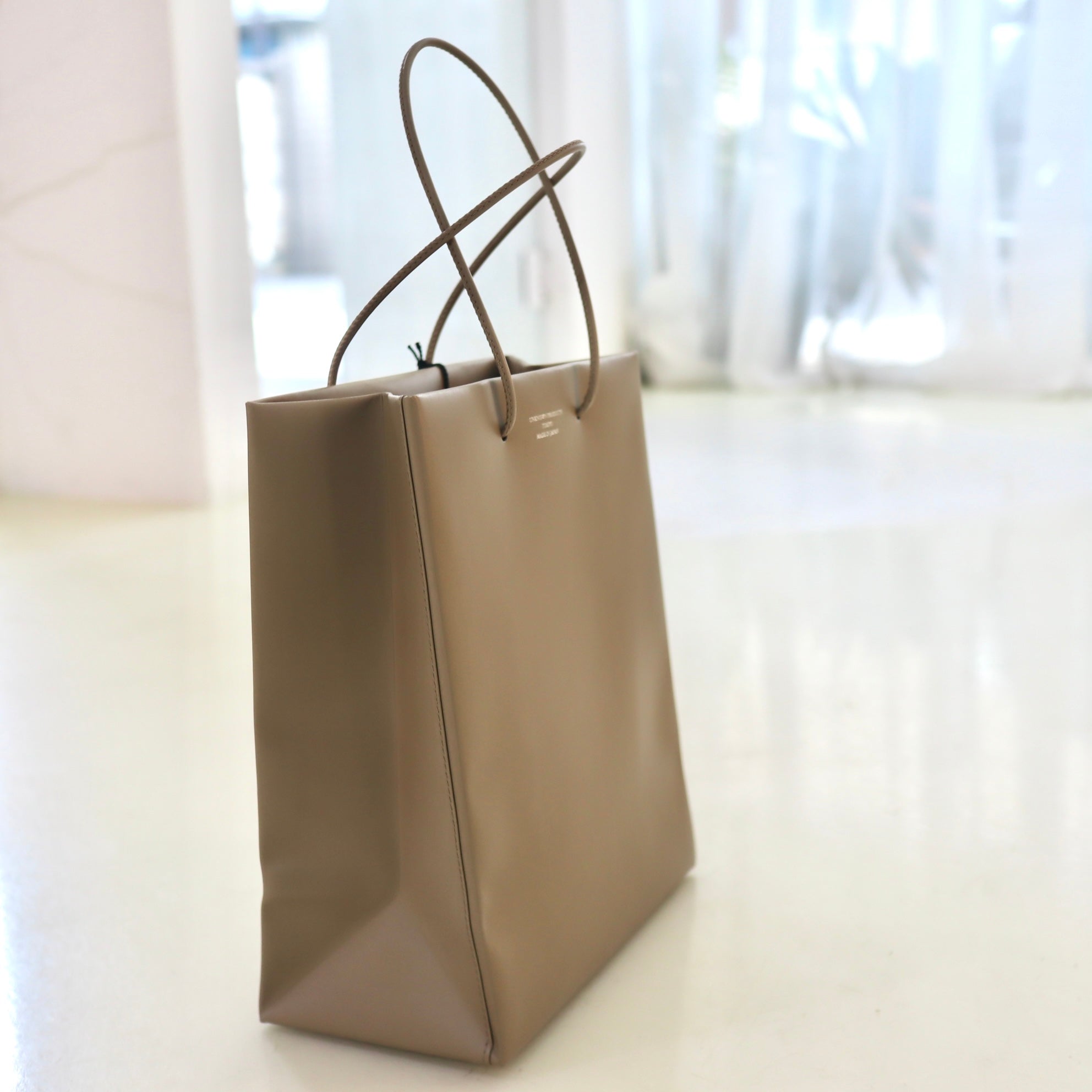 UNKNOWN PRODUCTS LEATHER PAPER BAG – GIGINA