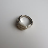 ANDRESGALLARDO HAND GRAB RING