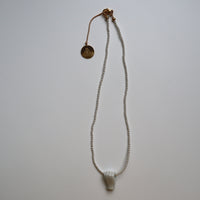 ANDRESGALLARDO FIST&PEARLS NECKLACE