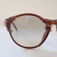 ANIGIG MOLDING GLASSES