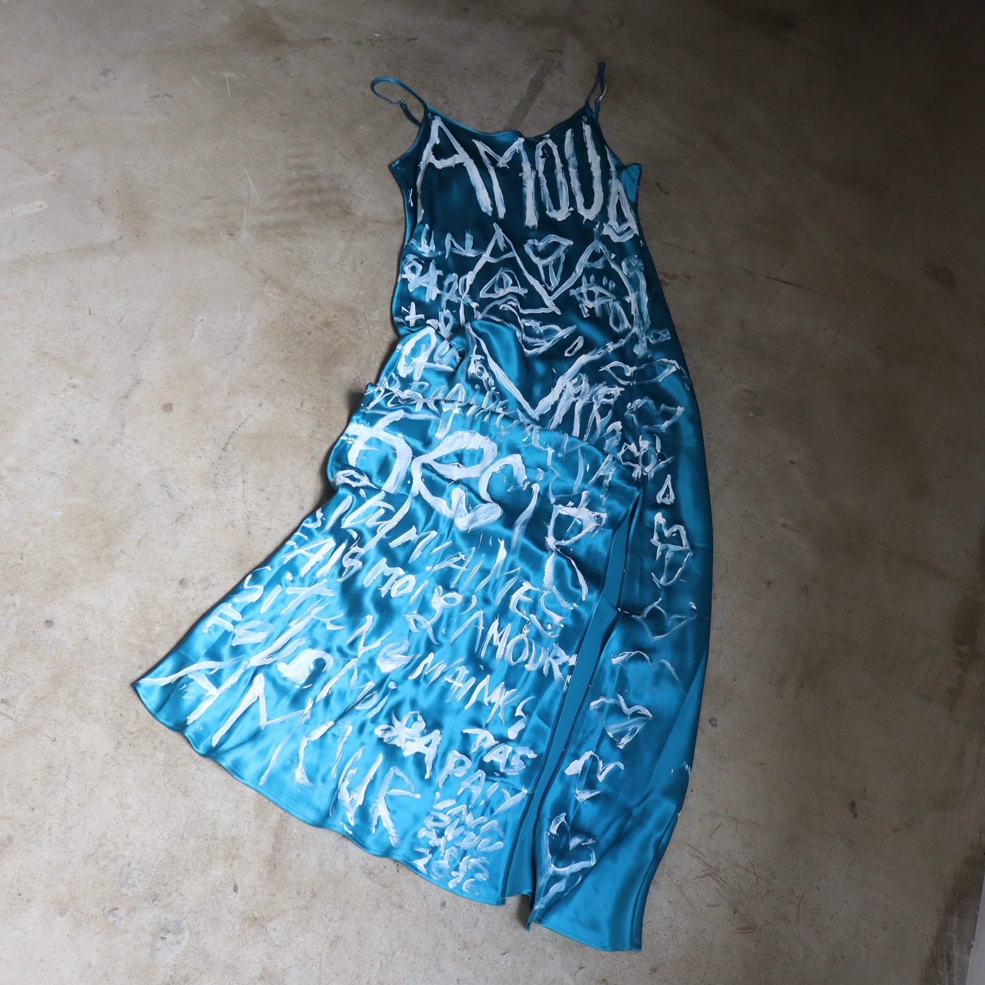 VAVA DUDU PAINTED DRESS – GIGINA