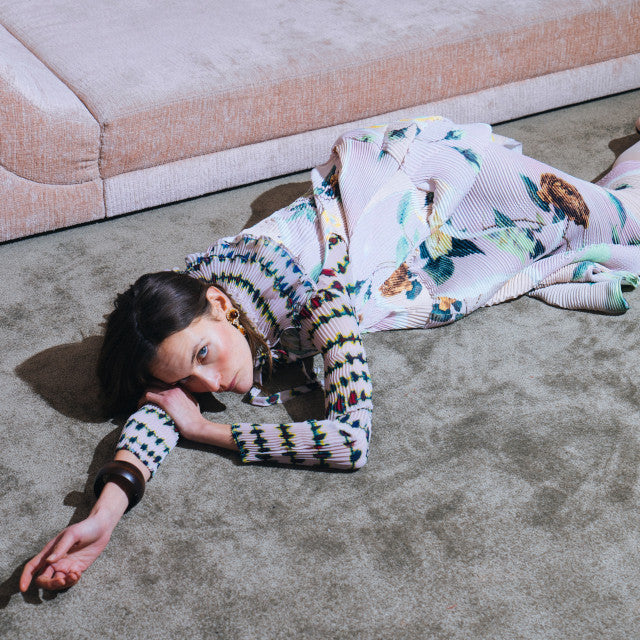 【MEGUMI Unfiltered】#016 JULIA HEUER の魅力