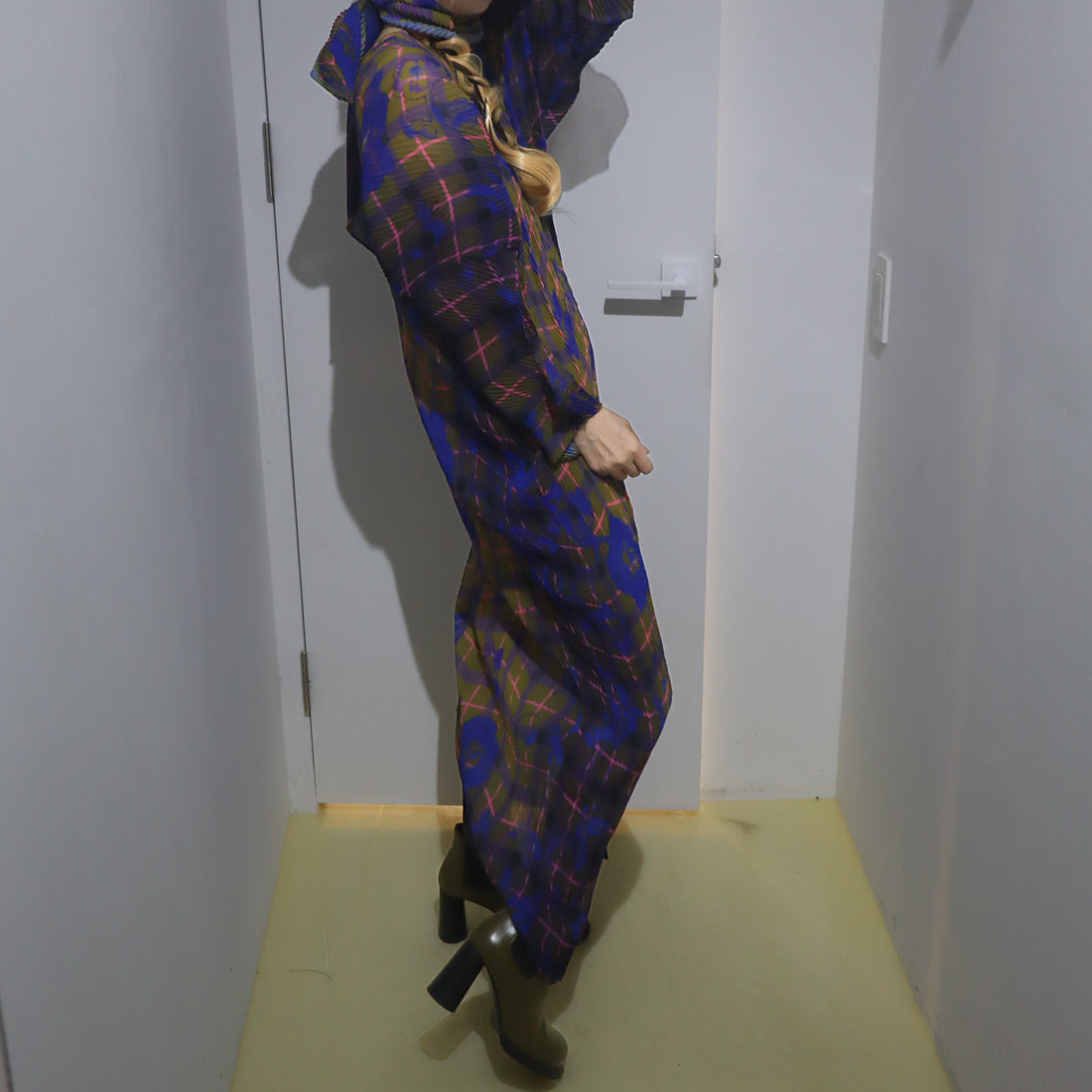 JULIA HEUER  SUE HANDPLEATED KAFTAN IN MALIK