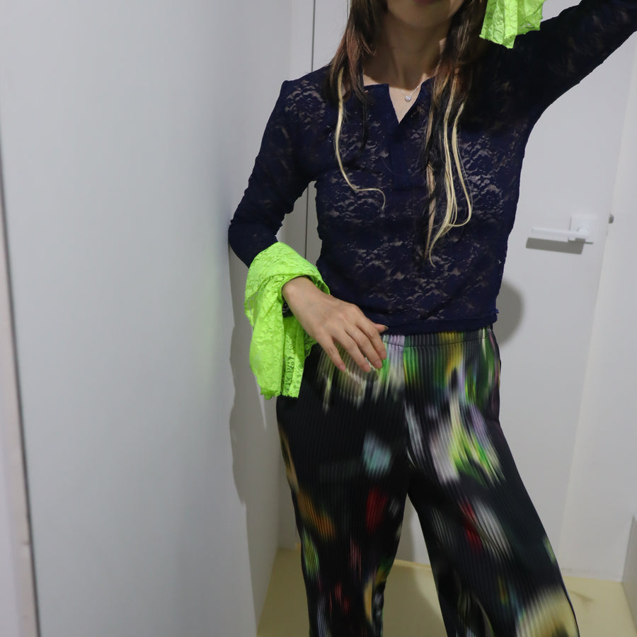 ANIGIGBELL SLEEVE LACE HENLEY TOP