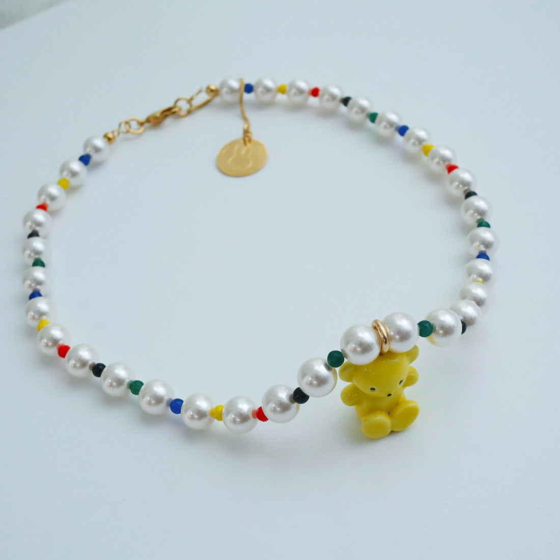 ANDRESGALLARDO  TEDDY BEAR & PEARLS NECKLACE