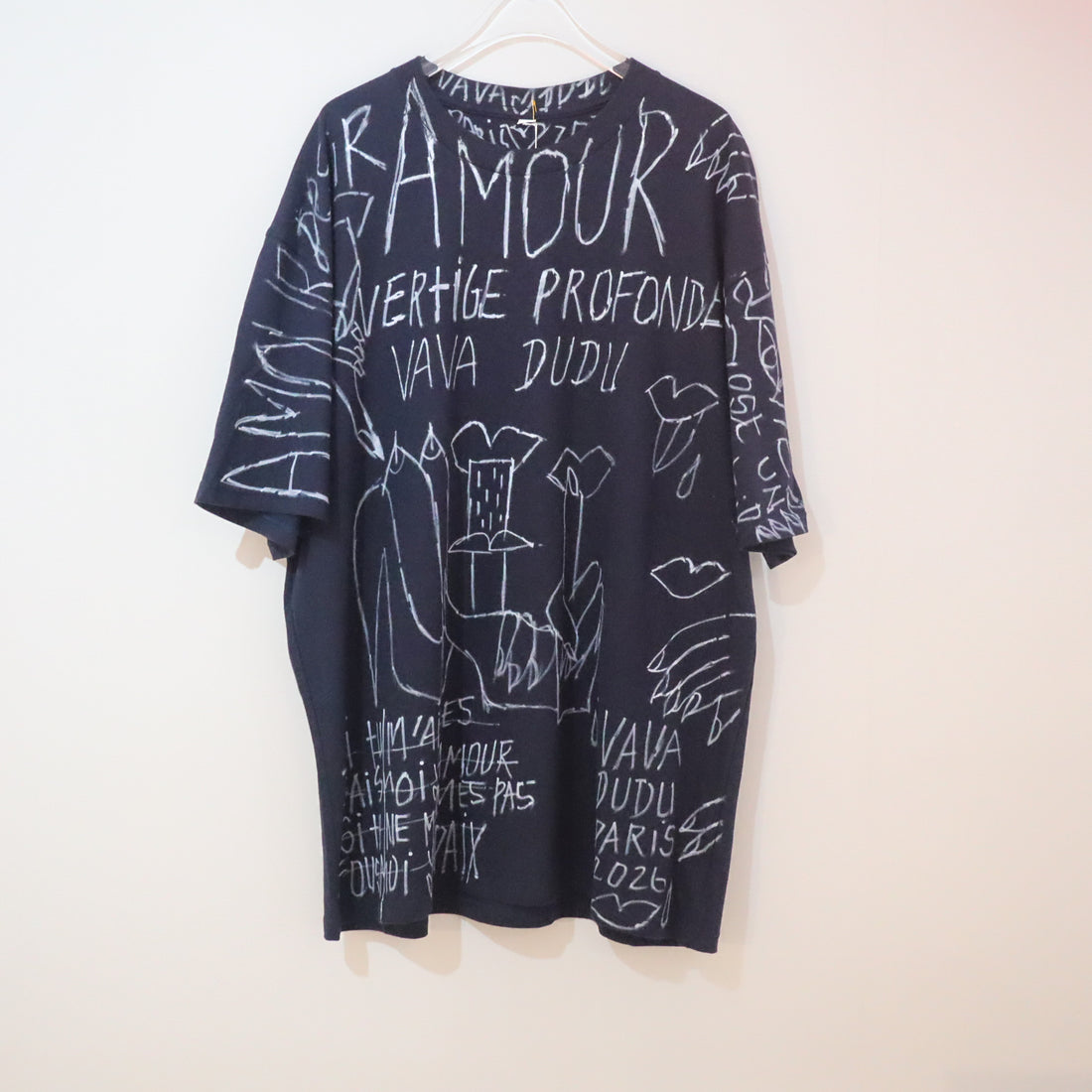 VAVA DUDU  PAINTED T-SHIRTS “R”