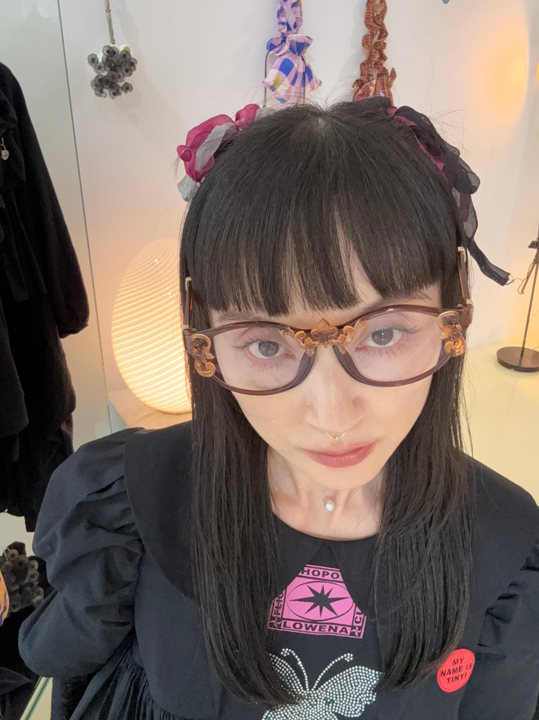 ANIGIG  MOLDING GLASSES