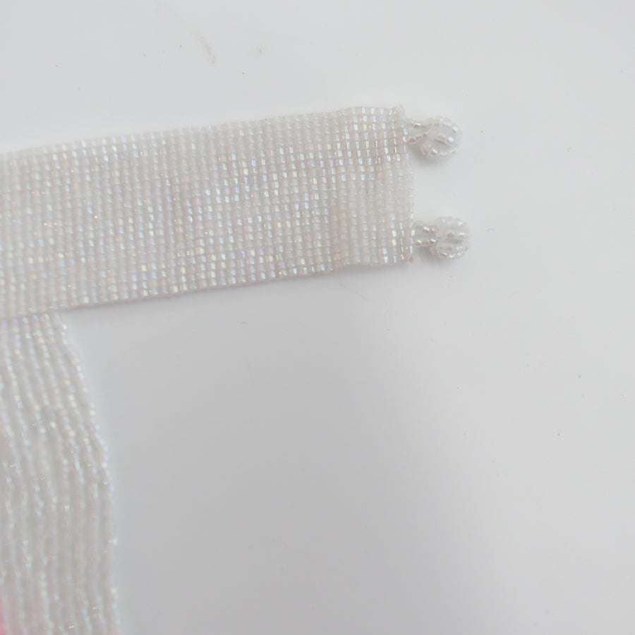 ADRABLEFRINGE CHOKER WHITE