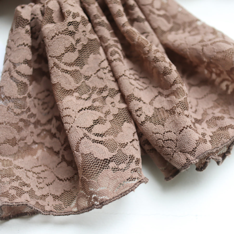 ANIGIGBELL SLEEVE LACE HENLEY TOP