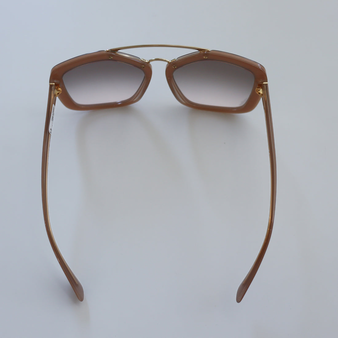 PRADA  SUNGLASSES 32