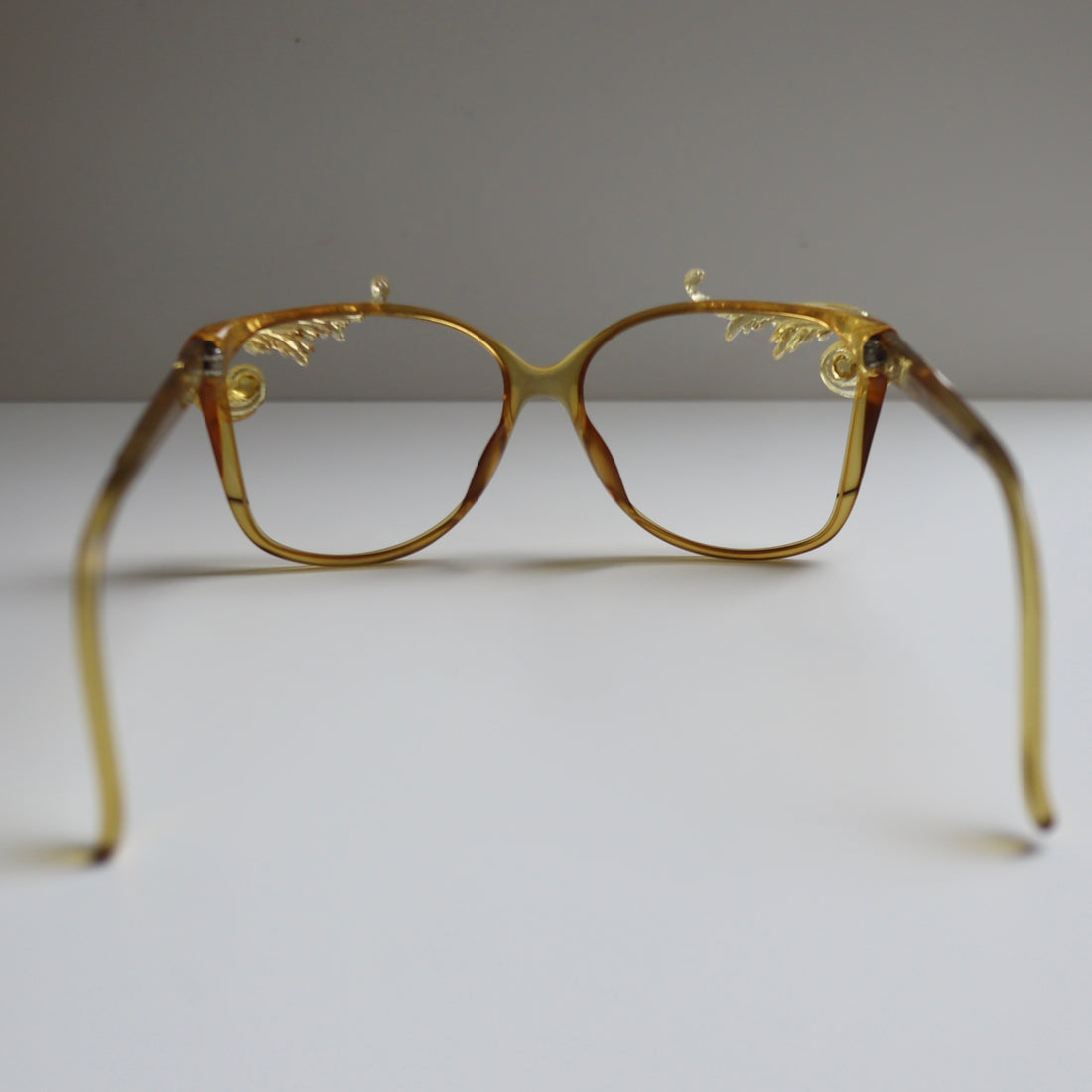 ANIGIG  MOLDING GLASSES   YELLOW