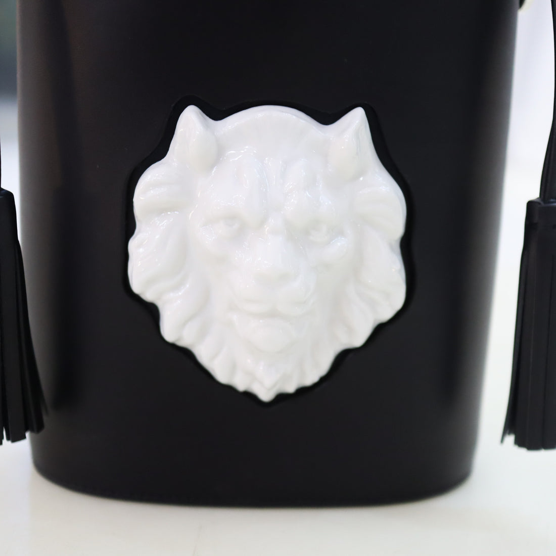 ANDRESGALLARDO  BOMBONERA LION BAG