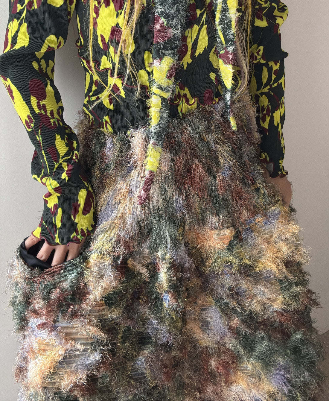 JULIA HEUER  KENZA PLEATED FURRY SKIRT IN AMBER INGRID
