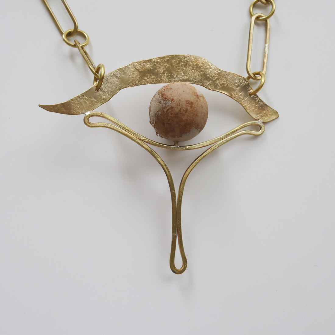 O'Tru no Trus  BIG PIN SCULPTURE NATURAL