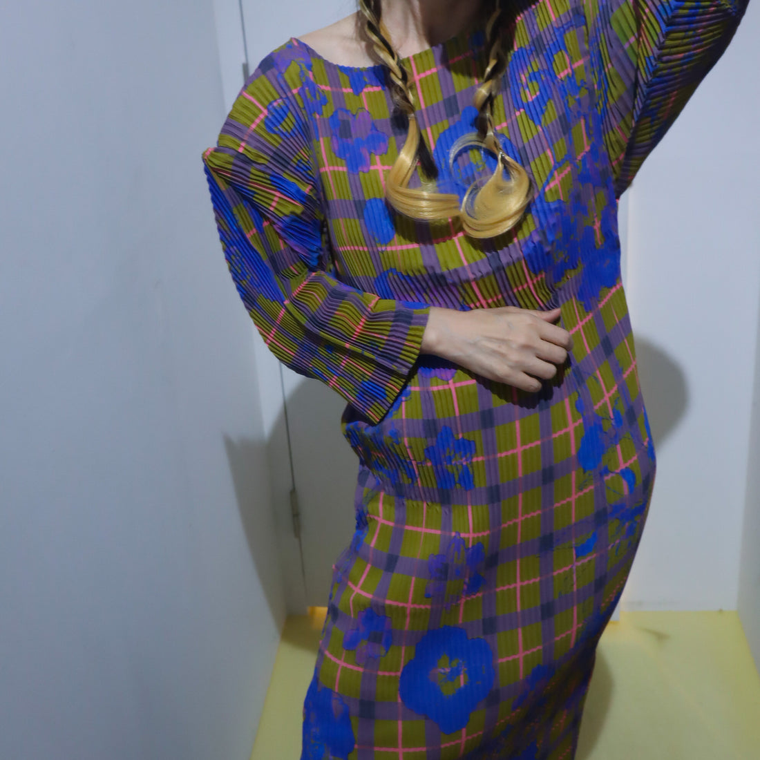 JULIA HEUER  LEILA PLEATED DRESS IN MALIK