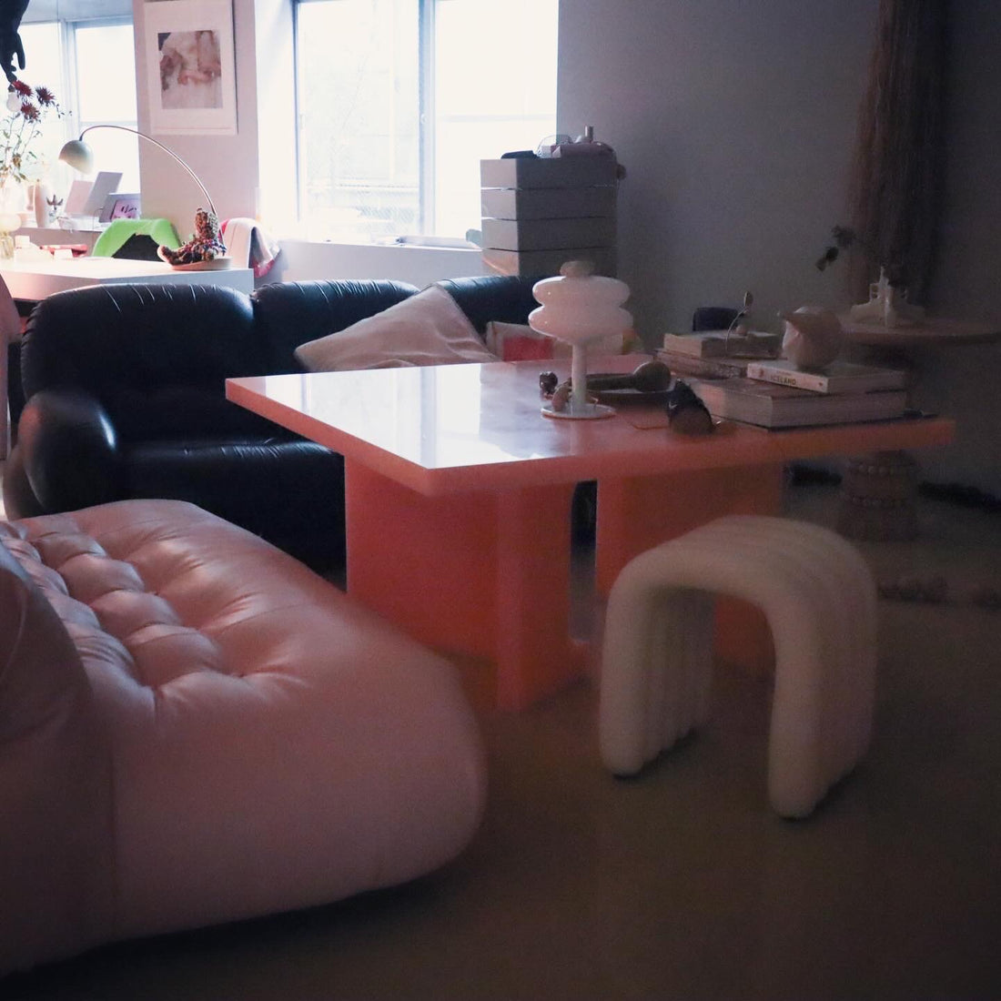 【受注生産】
GIGINA FURNITURE  ACRYLIC BLOCK TABLE