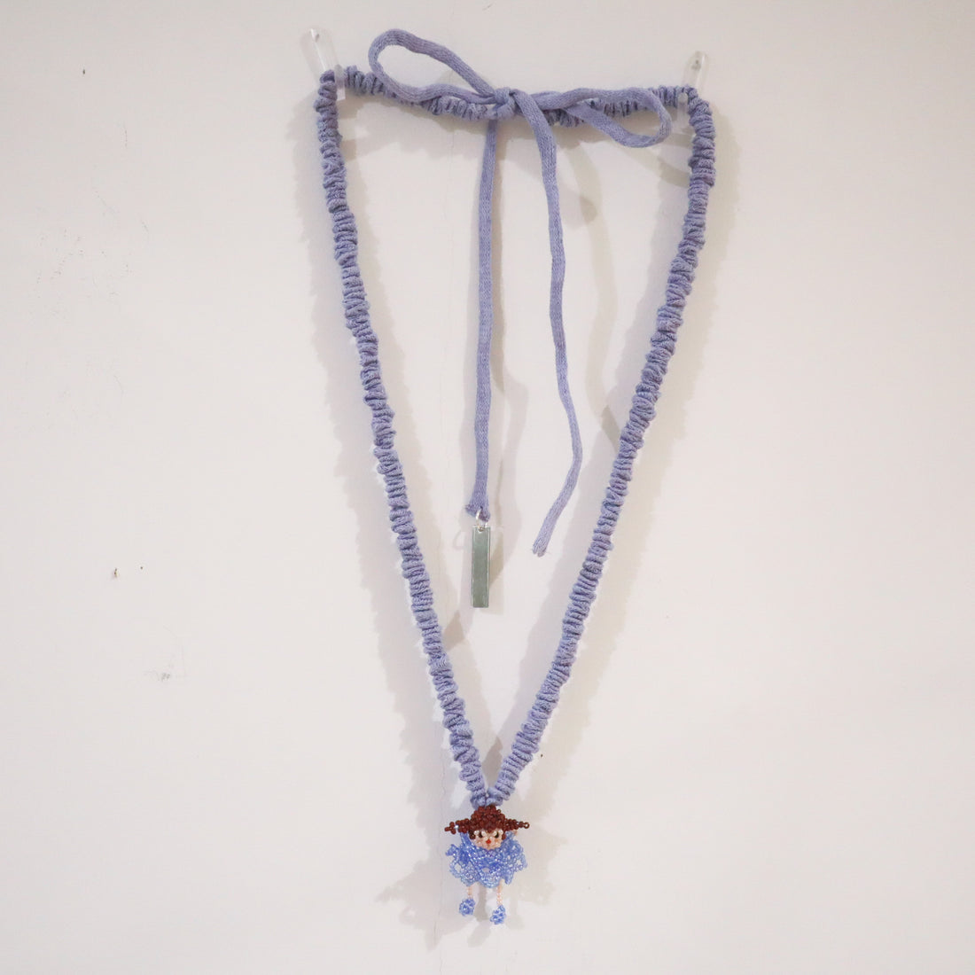 LOU DE BÈTOLY  BEADS NECKLACE “H”