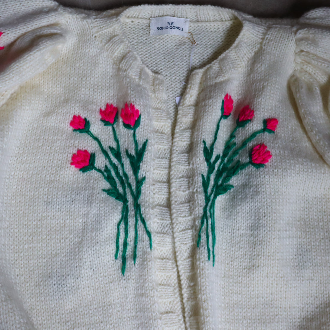 SOFIO GONGLI  FLOWER KNIT CARDIGAN "K"