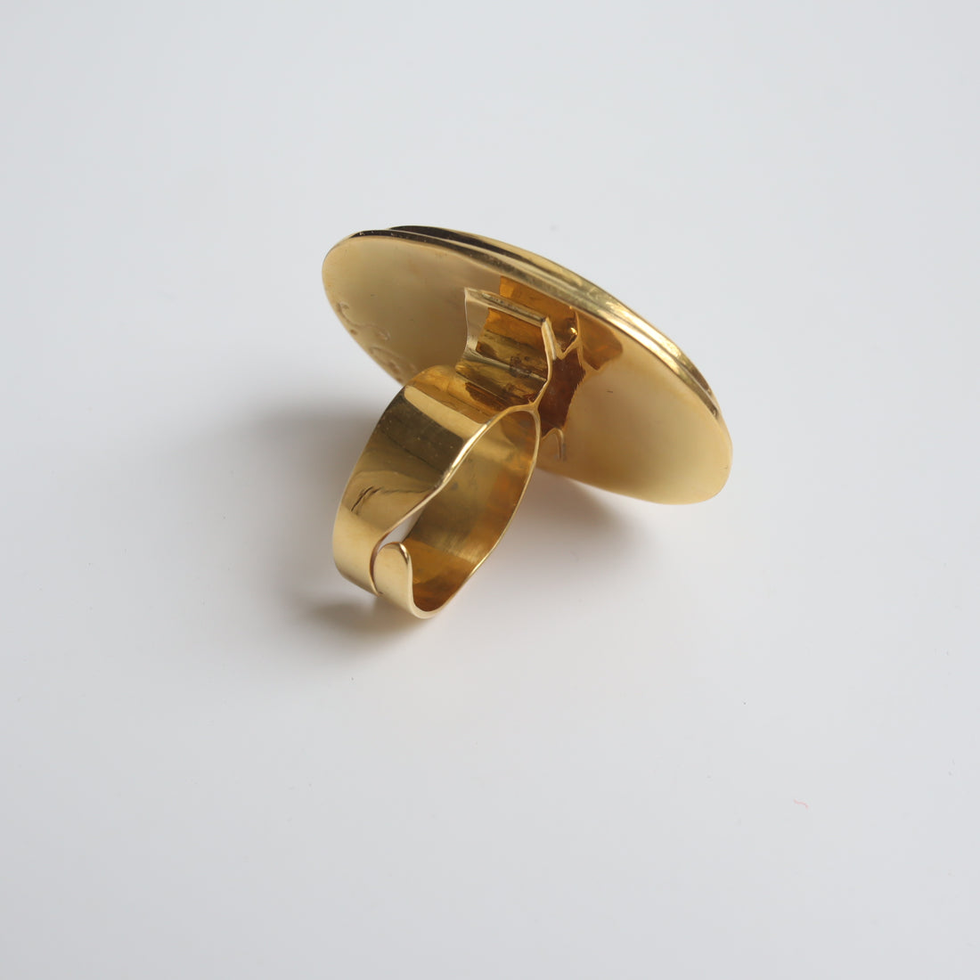 SOFIO GONGLI  RING "HORSE WHITE"