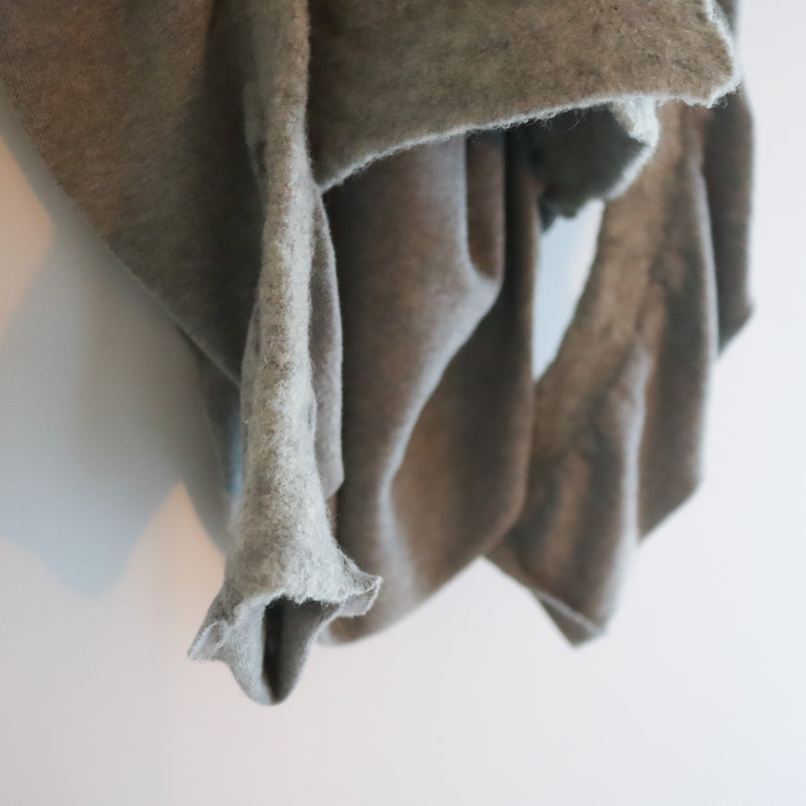 PILLINGSUNCHBACK CARDIGAN