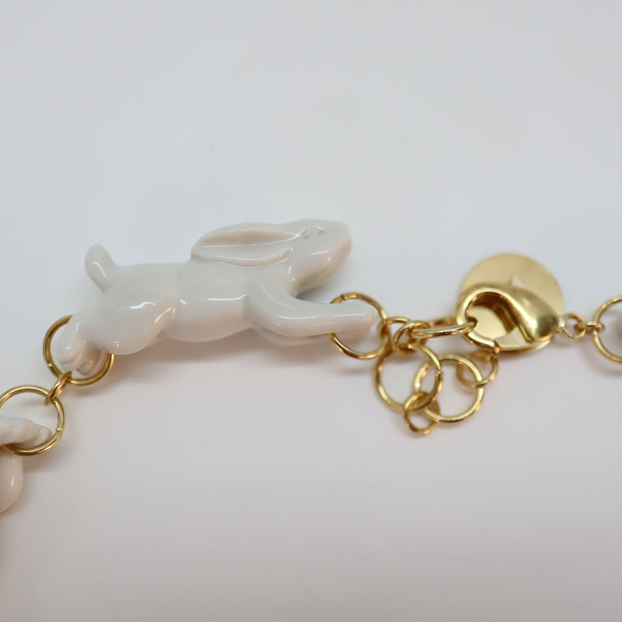 ANDRESGALLARDORUNNING RABBIT NECKLACE