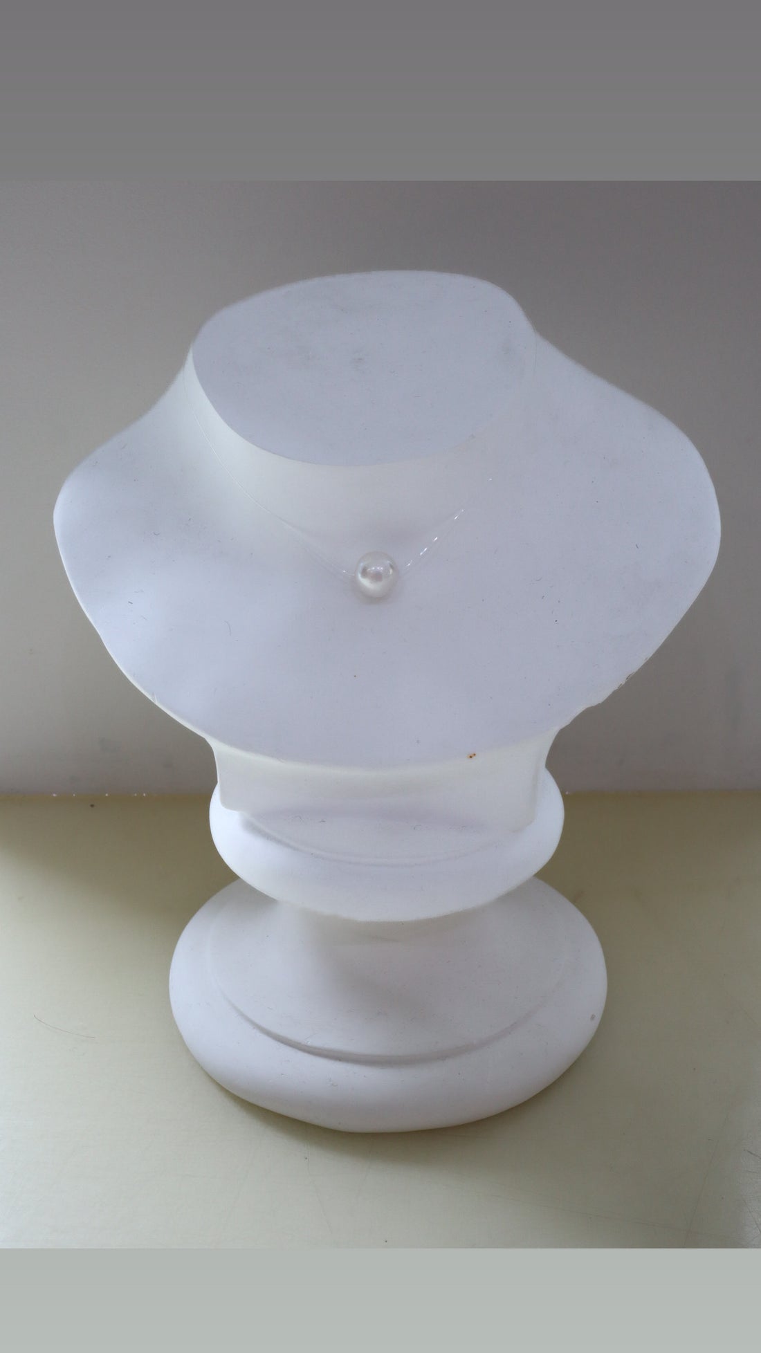 PALA  NATURAL PEARL INVISIBLE NECKLACE