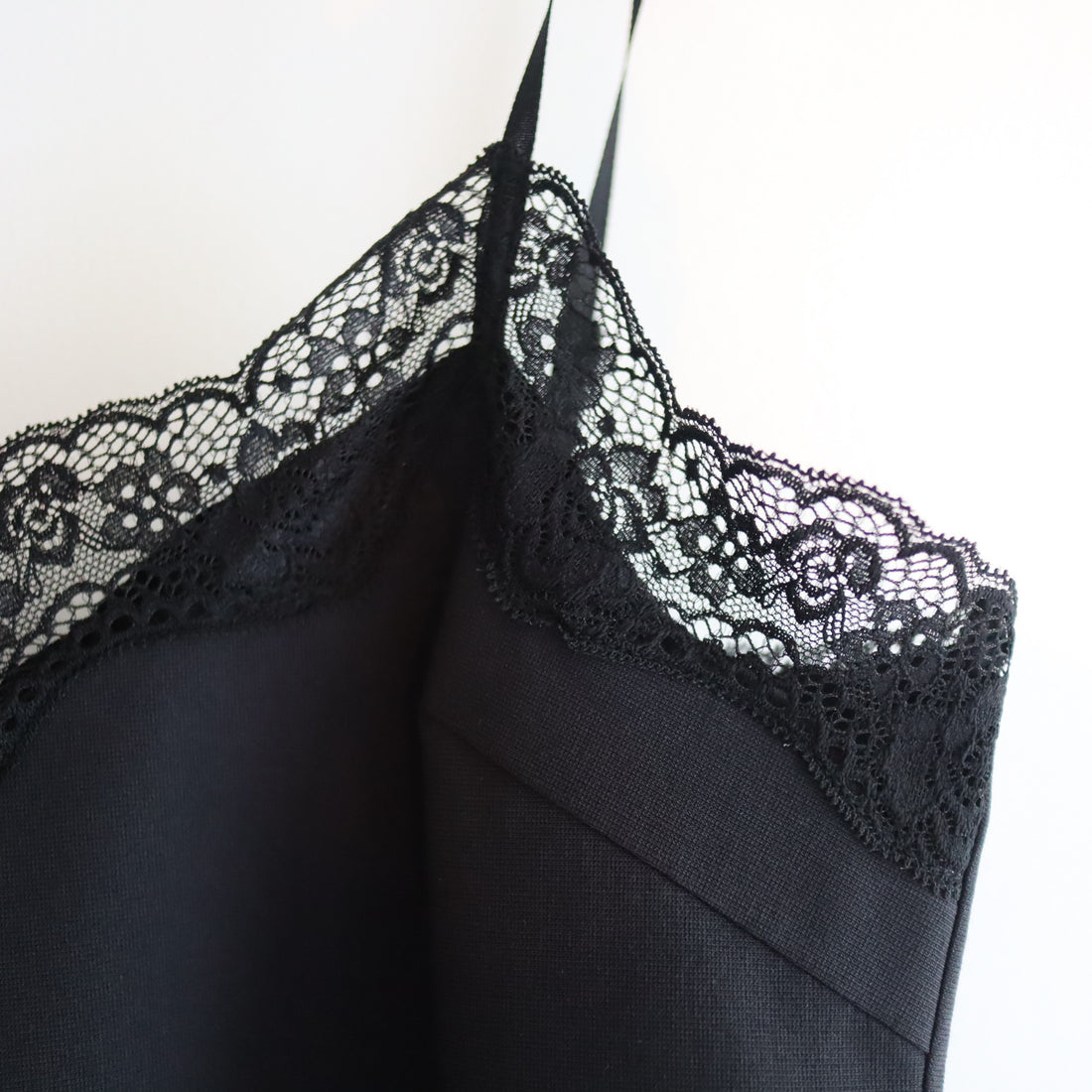 ANIGIG  CAMISOLE LACE PLAYSUIT