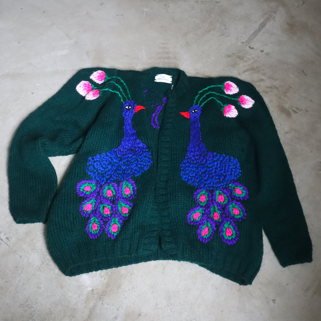 SOFIO GONGLI  FLOWER KNIT CARDIGAN "F"