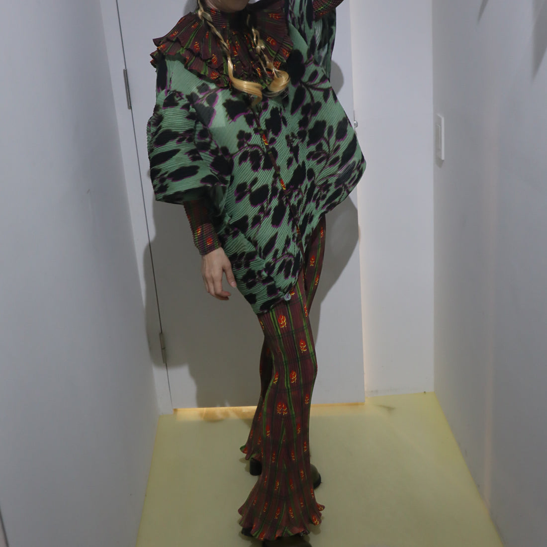 ＜EXCLUSIVE＞JULIA HEUER  ROSE FLARE TROUSERS IN EARTHY ROMAN