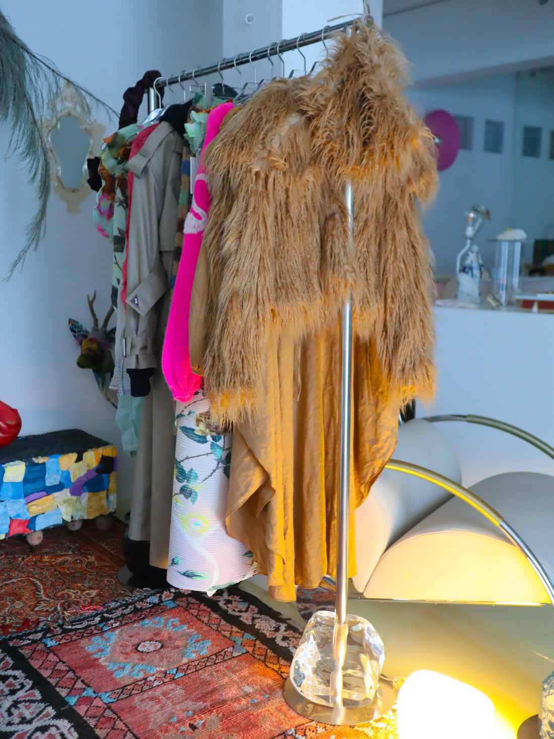 【受注生産】
GIGINA FURNITURE  ACRYLIC MONOLITH HANGER RACK