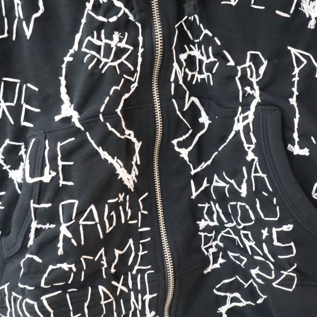 VAVA DUDU  EMBROIDERY HOODIE BLACK&WHITE COLLAR