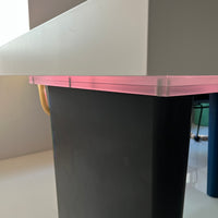 【受注生産】
GIGINA FURNITURE  PLINTH TABLE