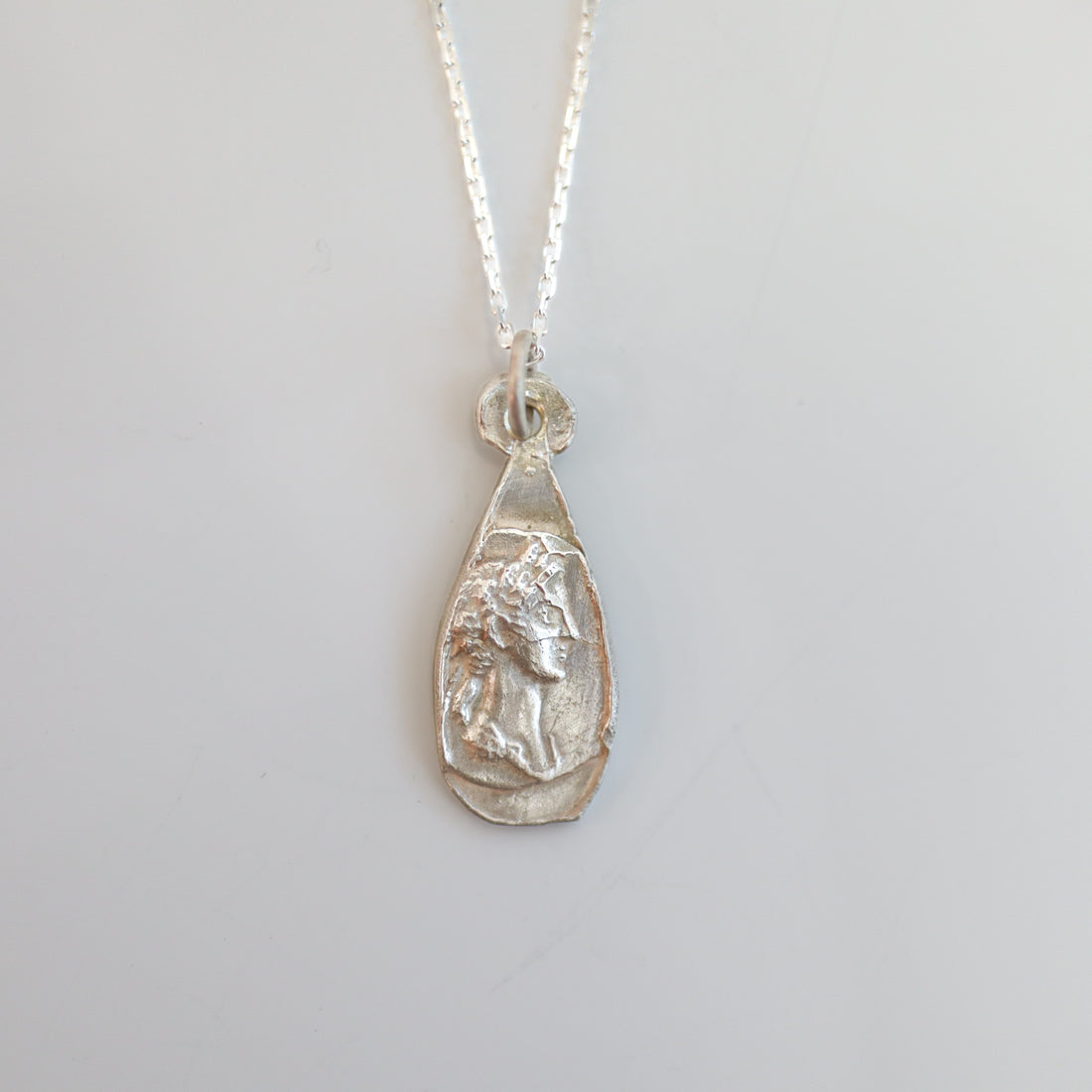 GERALDINE FENN  SILVER PENDANT