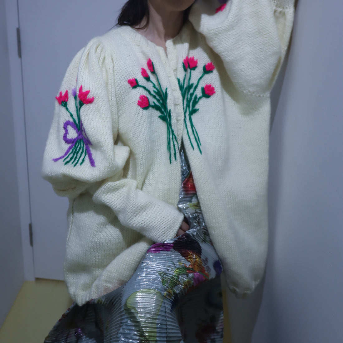 SOFIO GONGLI  FLOWER KNIT CARDIGAN "K"