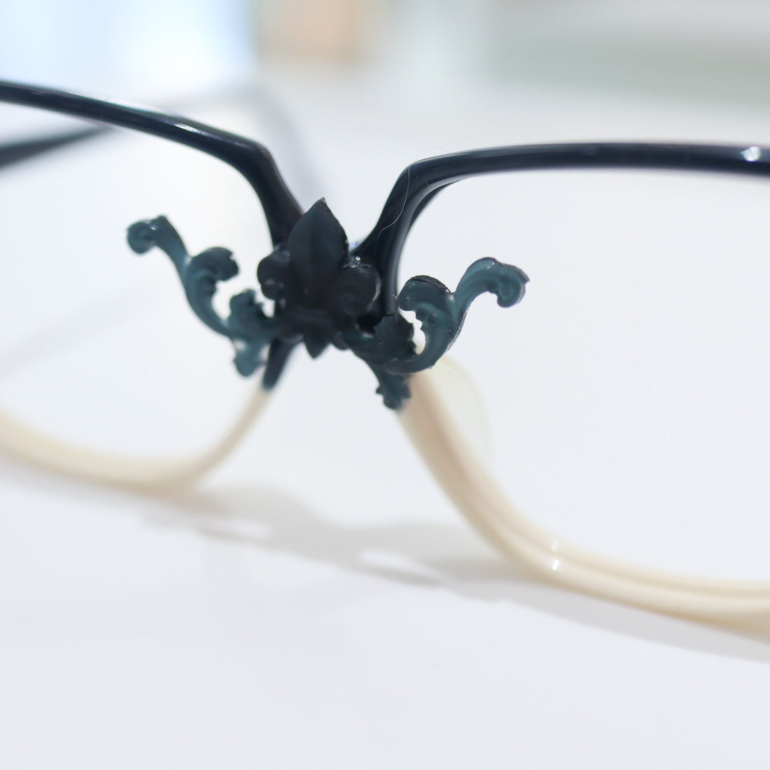 ANIGIG  MOLDING GLASSES NAVY×IVORY