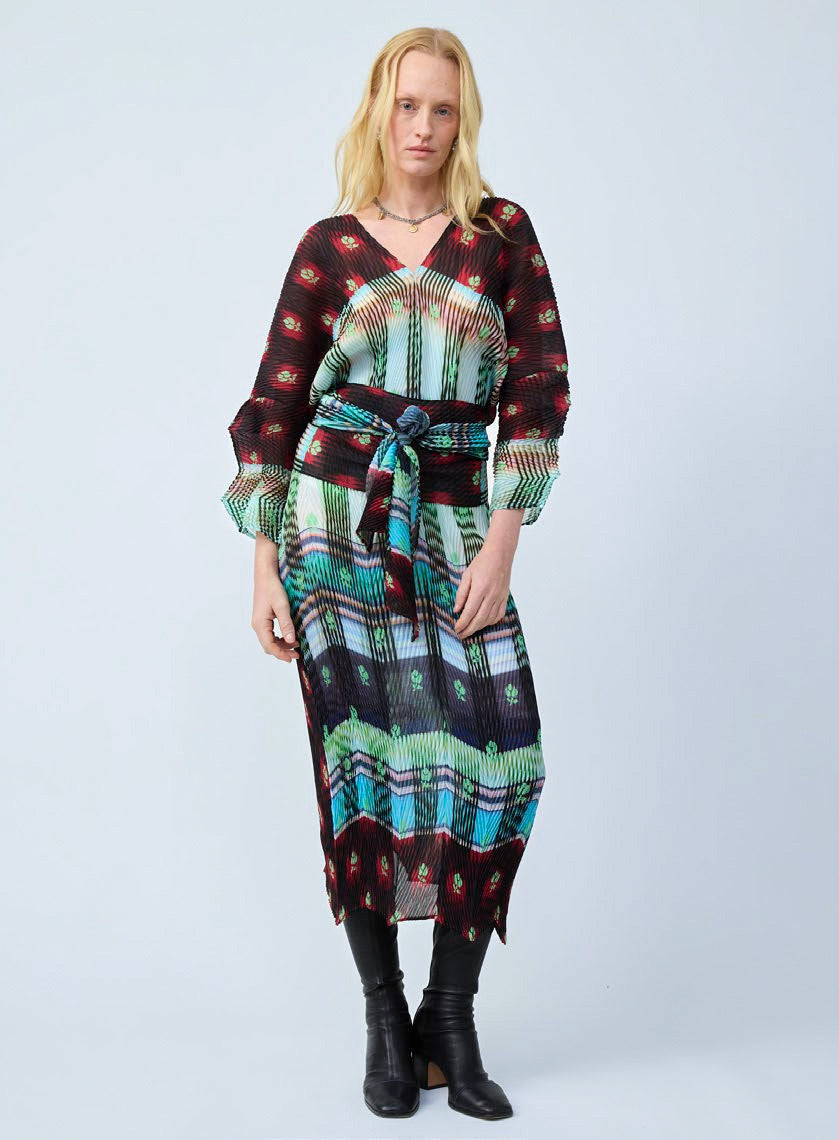 JULIA HEUER  SUE HANDPLEATED KAFTAN IN LIGHT HELGE