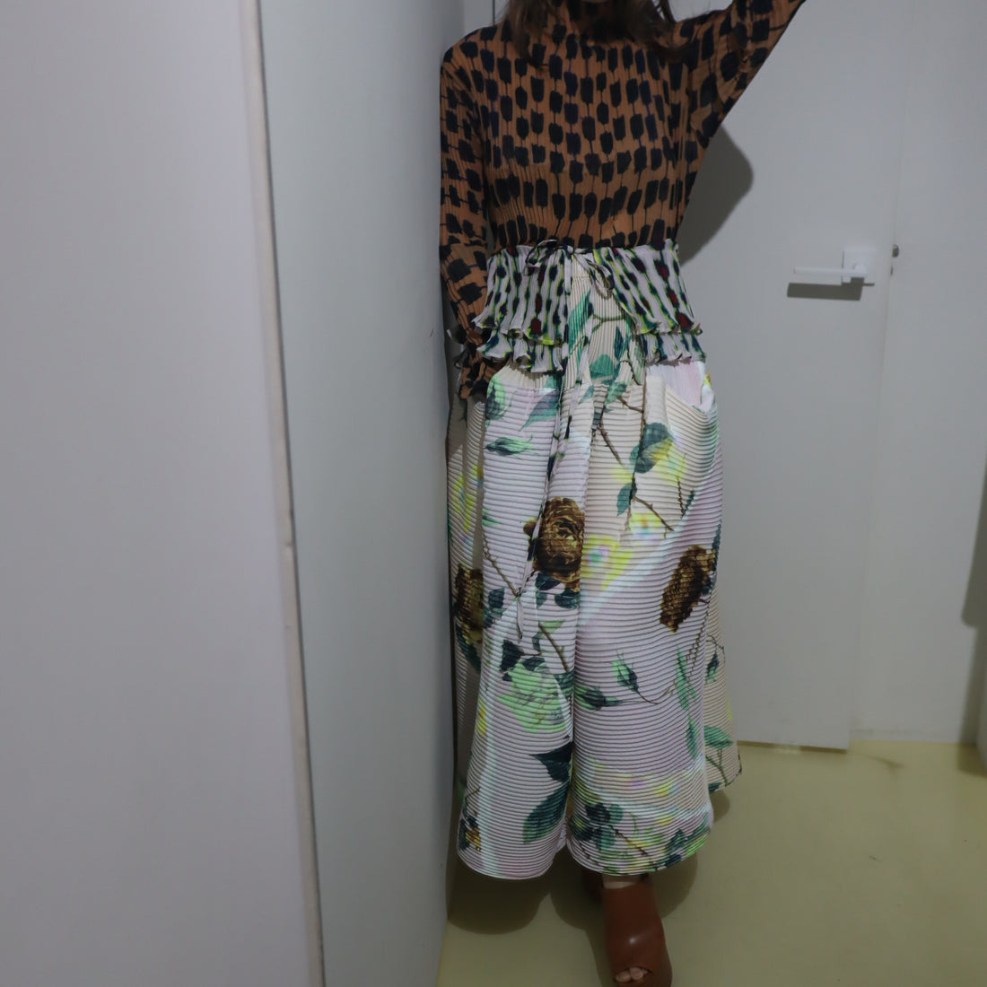 JULIA HEUER  KENZA HAND PLEATED SKIRT IN EDWARD PINK