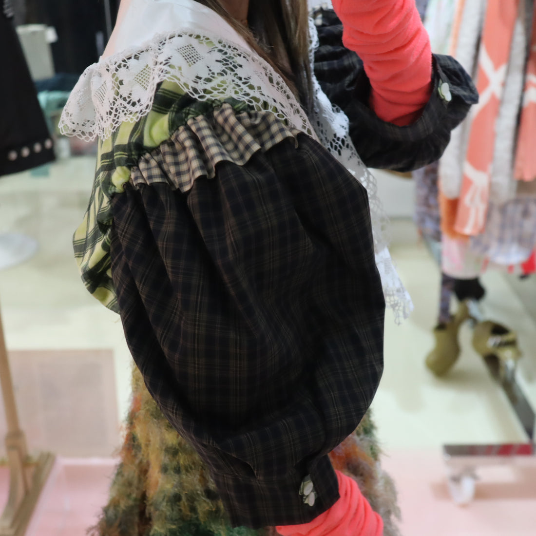 MERYLL ROGGE  MICRO RUFFLE TOP